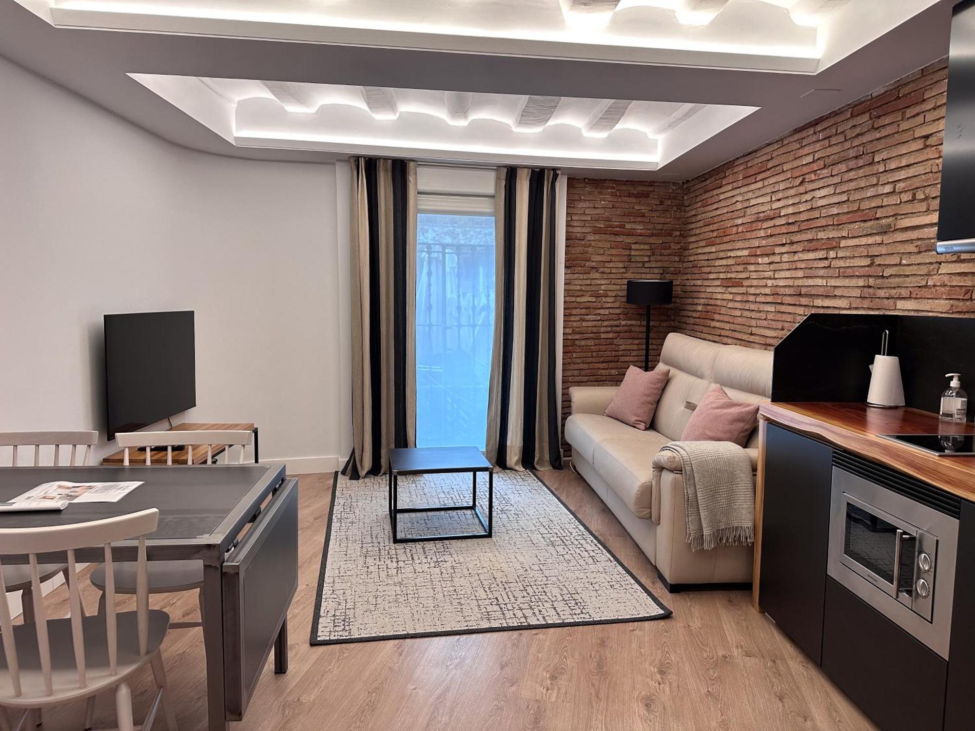 Esencia Del Casco Antiguo Apartment Logrono Luaran gambar